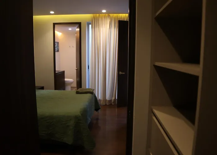 Apartment Totalmente Equipado, 3 Hab, 3 Banos, Balcon, Terraza, Cocina Y Lavandero